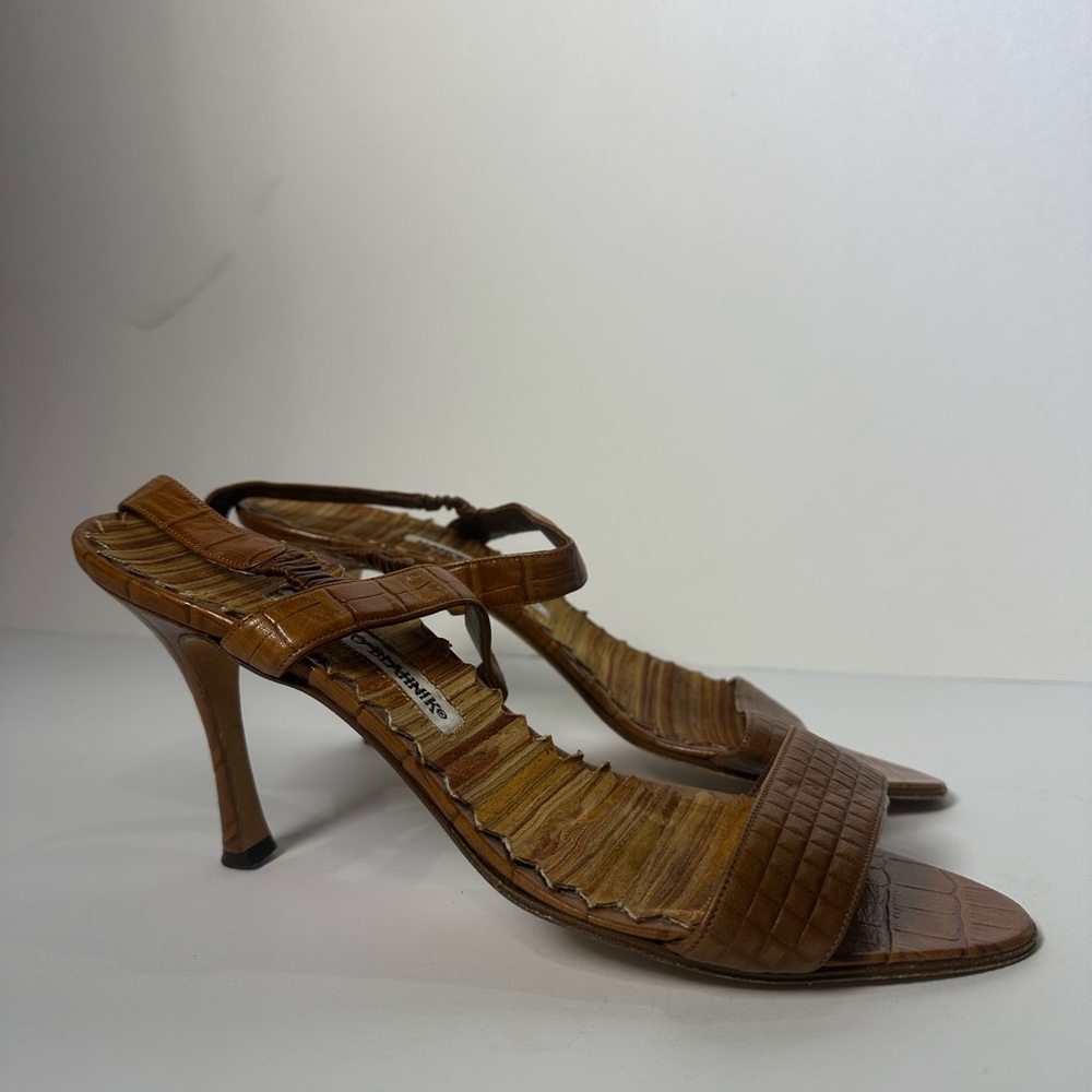 Manolo Blahnik Crocodile Cocco Bone Slingback Heeled Sandals Italy 41 US 10.5